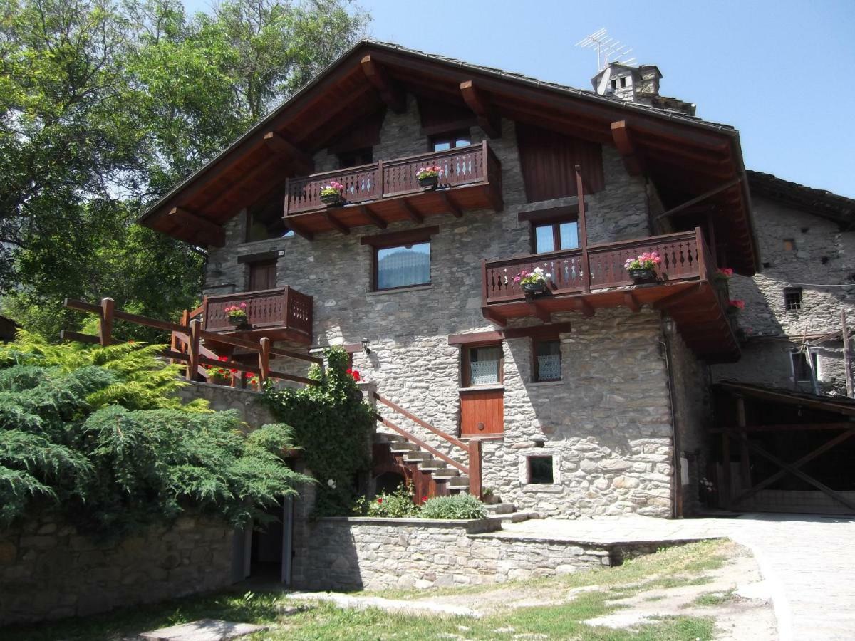Holiday home Maison D'antan Introd